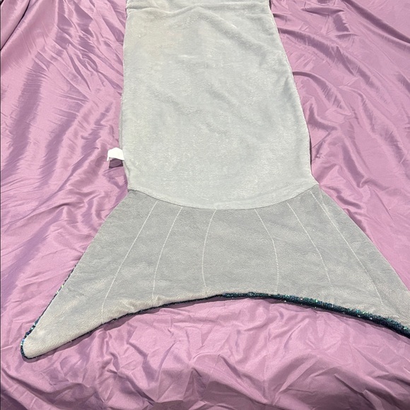Mermaid Tail Blanket in Gray and Blue Sequins - Picture 2 of 6
